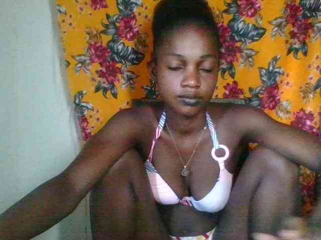 LovelyBlackGirl webcam