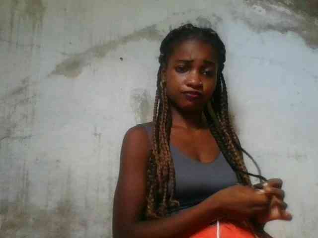 LovelyBlackGirl webcam