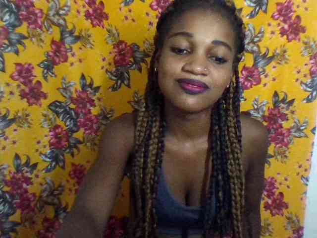 LovelyBlackGirl webcam