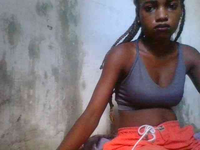 LovelyBlackGirl webcam