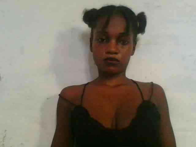 LovelyBlackGirl webcam