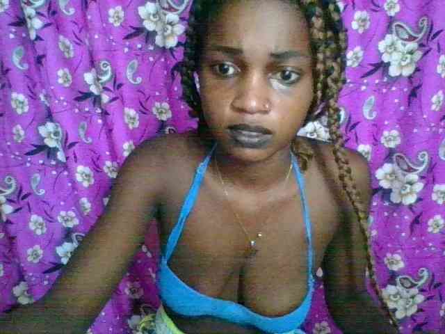 LovelyBlackGirl webcam