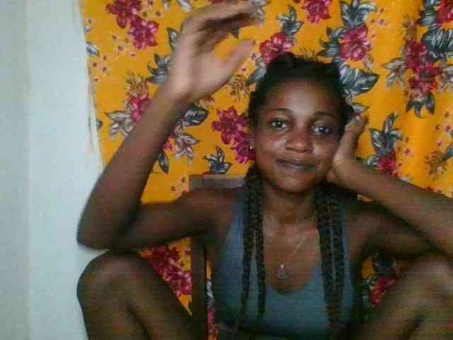 LovelyBlackGirl webcam