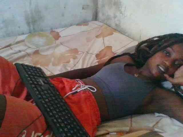 LovelyBlackGirl webcam