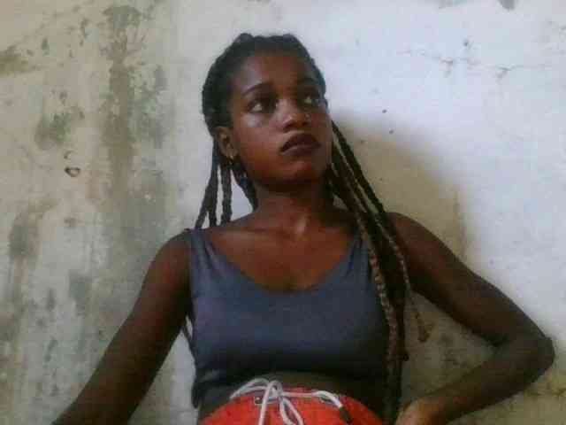 LovelyBlackGirl webcam