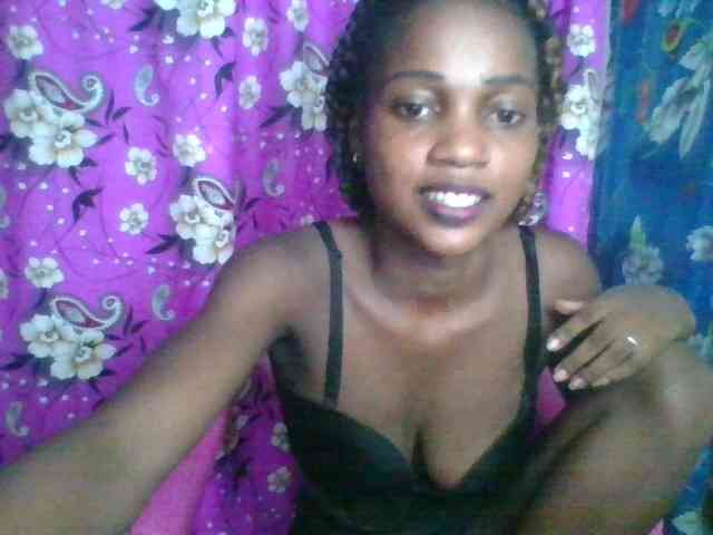 LovelyBlackGirl webcam