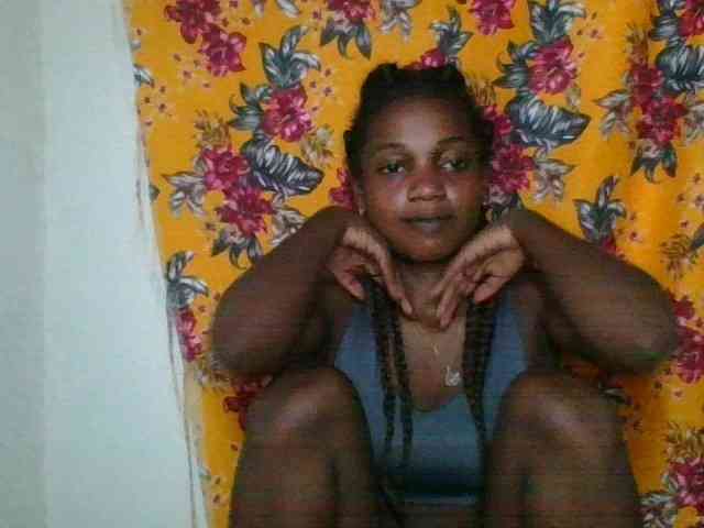 LovelyBlackGirl webcam