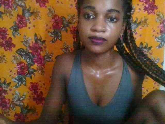 LovelyBlackGirl webcam