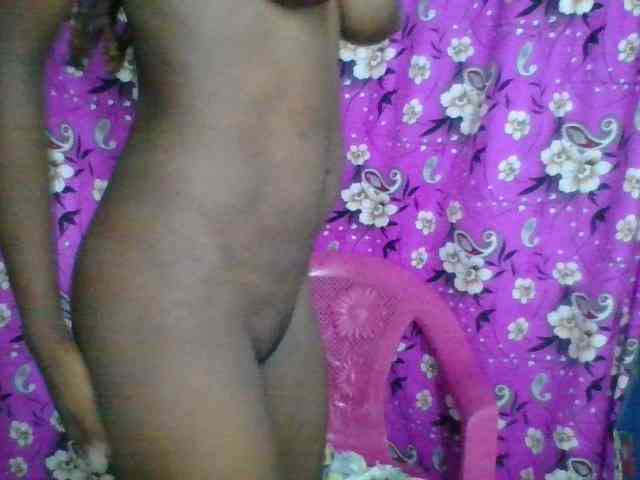 LovelyBlackGirl webcam