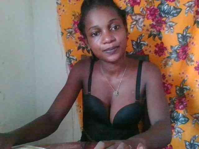 LovelyBlackGirl webcam