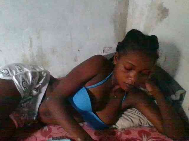 LovelyBlackGirl webcam