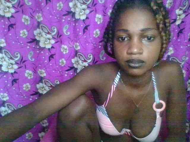 LovelyBlackGirl webcam