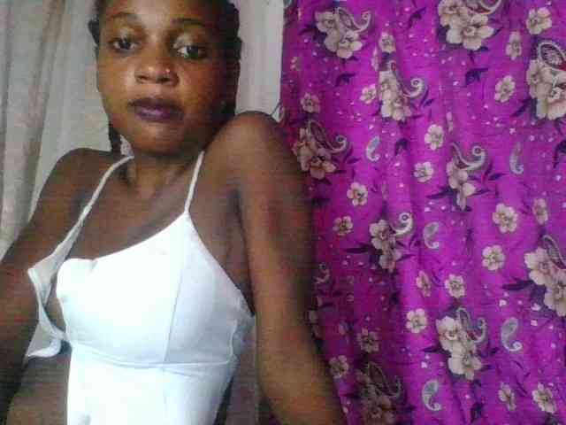 LovelyBlackGirl webcam