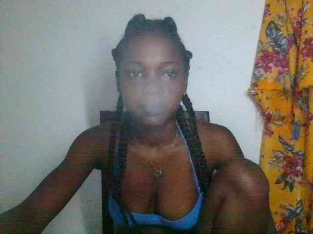 LovelyBlackGirl webcam