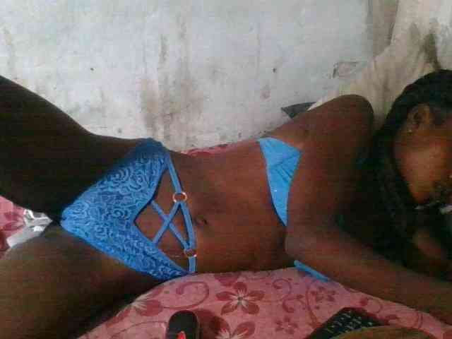 LovelyBlackGirl webcam