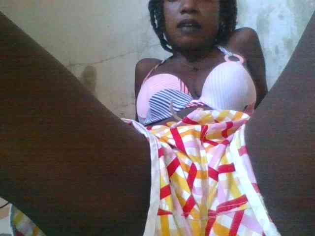 LovelyBlackGirl webcam