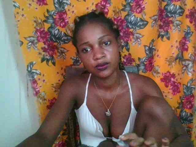 LovelyBlackGirl webcam