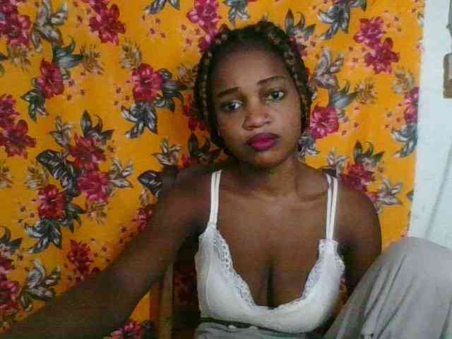 LovelyBlackGirl webcam