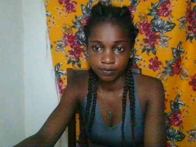 LovelyBlackGirl webcam