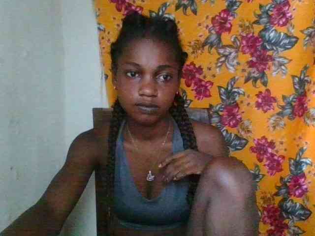 LovelyBlackGirl webcam