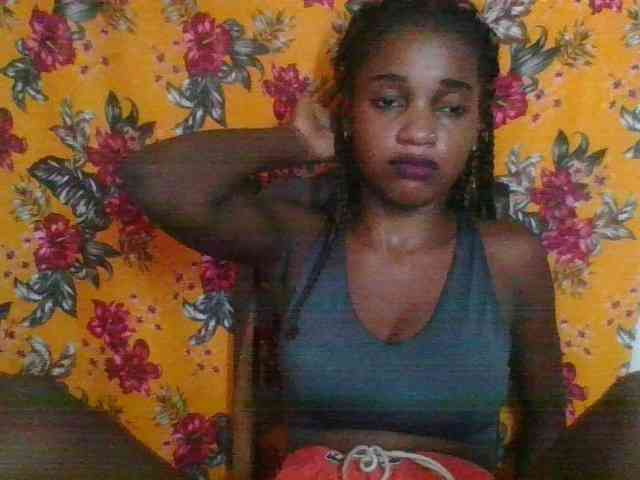 LovelyBlackGirl webcam