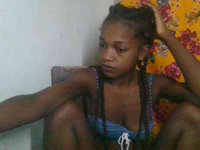 LovelyBlackGirl webcam