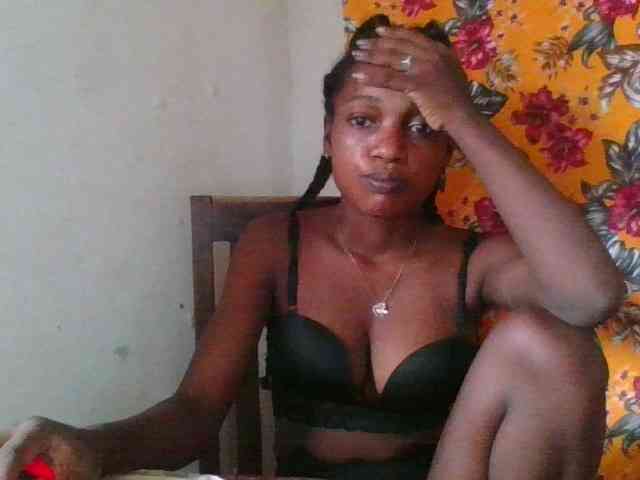 LovelyBlackGirl webcam