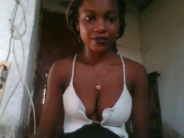 LovelyBlackGirl webcam