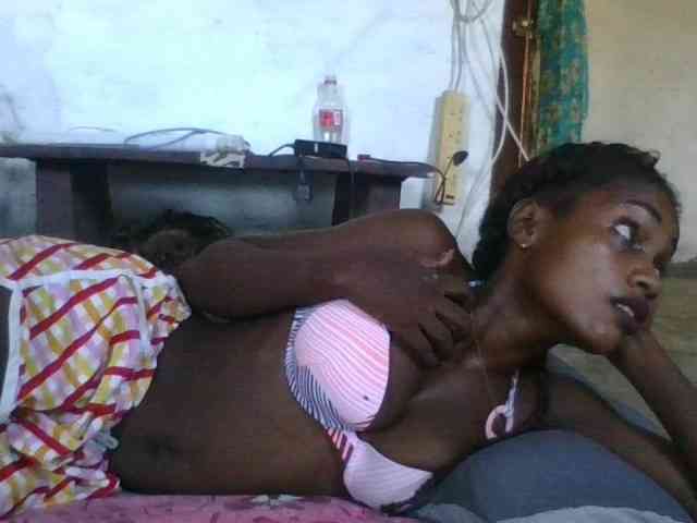 LovelyBlackGirl webcam