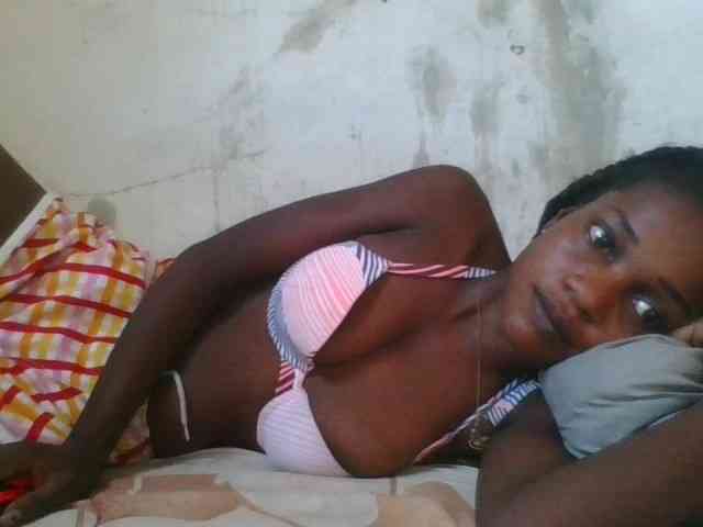 LovelyBlackGirl webcam