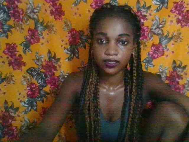 LovelyBlackGirl webcam