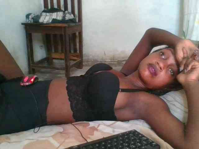 LovelyBlackGirl webcam