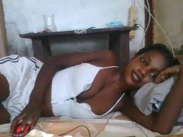 LovelyBlackGirl webcam