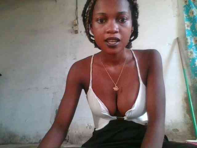 LovelyBlackGirl webcam