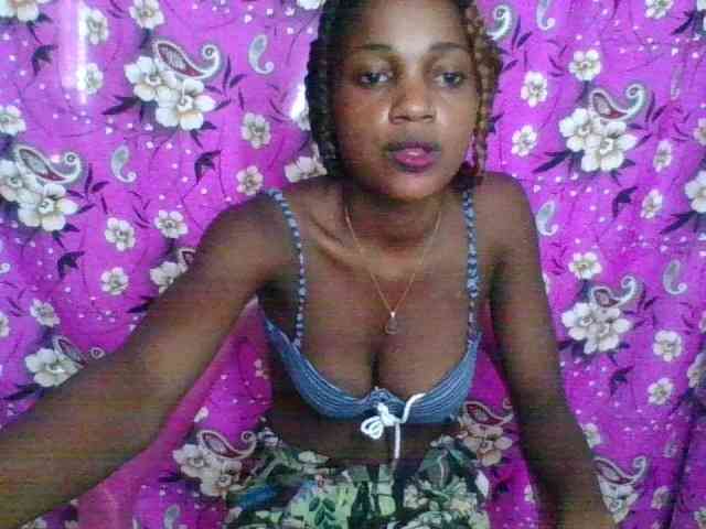 LovelyBlackGirl webcam