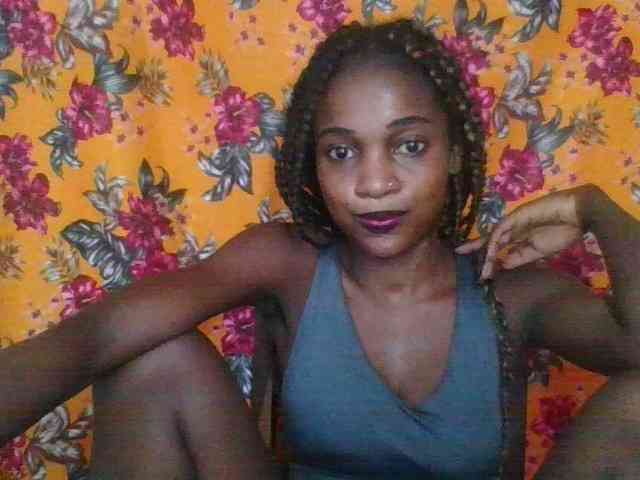 LovelyBlackGirl webcam