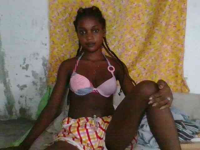 LovelyBlackGirl webcam