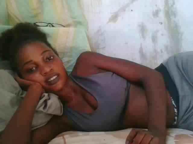 LovelyBlackGirl webcam