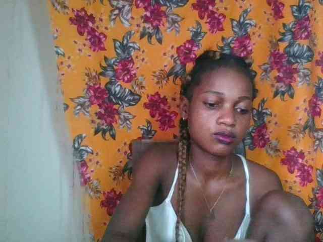 LovelyBlackGirl webcam