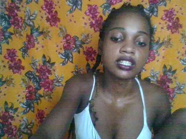 LovelyBlackGirl webcam