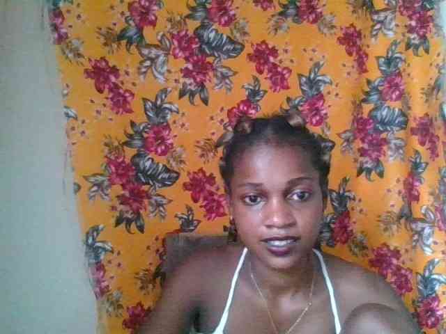 LovelyBlackGirl webcam