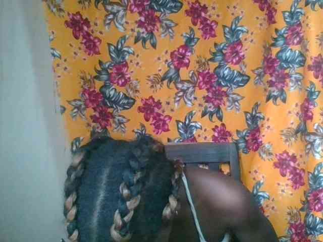 LovelyBlackGirl webcam