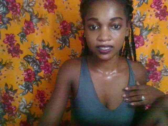 LovelyBlackGirl webcam