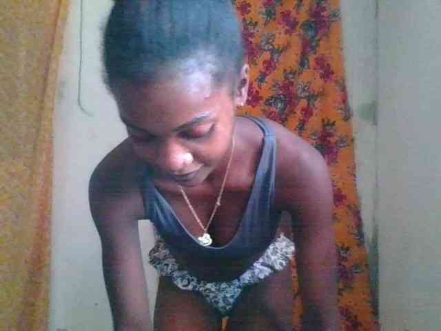 LovelyBlackGirl webcam