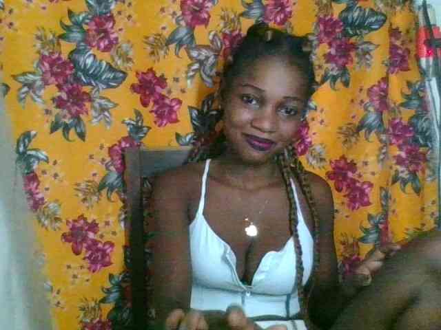 LovelyBlackGirl webcam