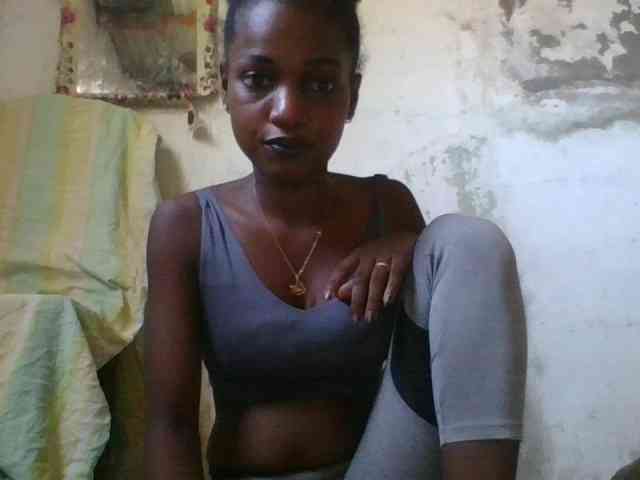 LovelyBlackGirl webcam