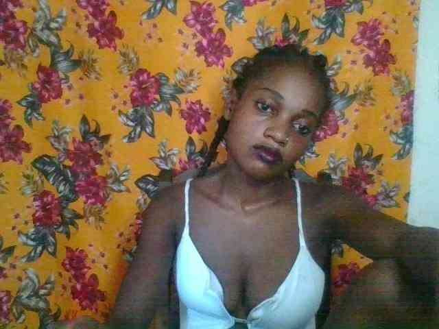 LovelyBlackGirl webcam