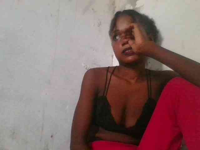 LovelyBlackGirl webcam