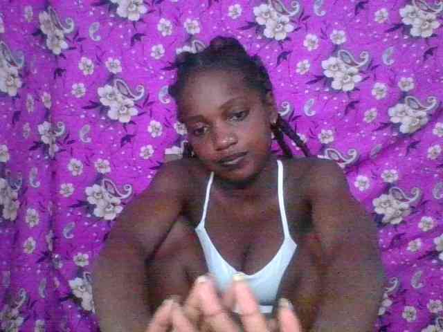 LovelyBlackGirl webcam