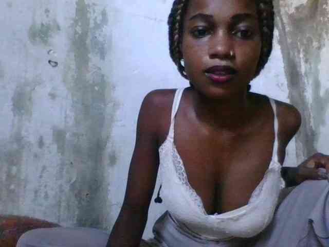 LovelyBlackGirl webcam